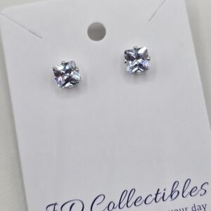 Swarovski Elements Silver Stud Earrings Made w Princess Cut Swarovski Crystals